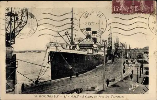 Ak Bordeaux Gironde, Paquebot L'Asie a Quai, en face les Terrasses