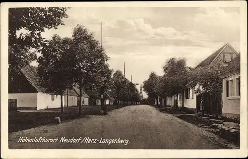 Ak Neudorf Harzgerode am Harz, Straßenpartie