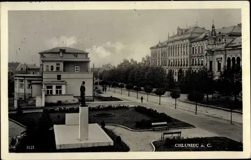 Ak Chlumec nad Cidlinou Chlumetz an der Cidlina Region Königgrätz, Platz, Denkmal