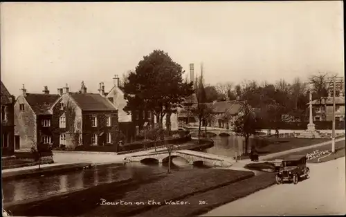 Ak Bourton on the Water South West England, Partial view of the town