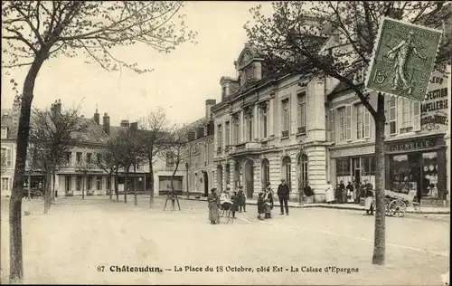 Ak Châteaudun Eure et Loir, La Place du 18 Octobre, La Caisse d'Epargne