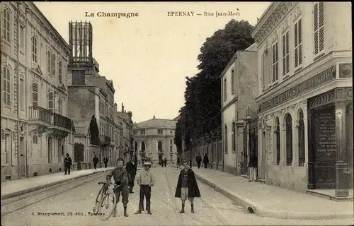 Ak Epernay Marne, Rue Jean Moet
