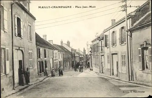 Ak Mailly Champagne Marne, Place Jean Moet