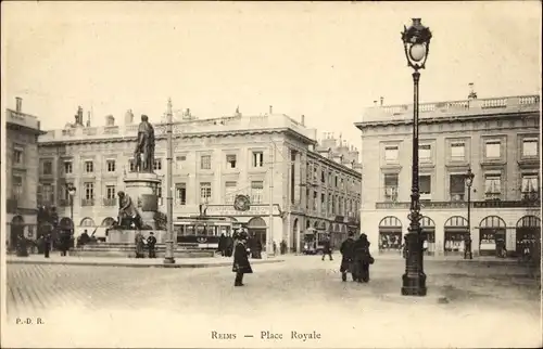 Ak Reims Marne, Place Royal