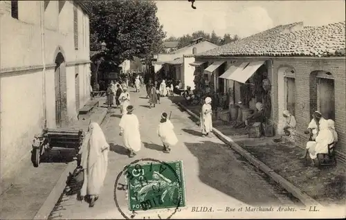 Ak Blida Algerien, Rue et Merchands Arabes