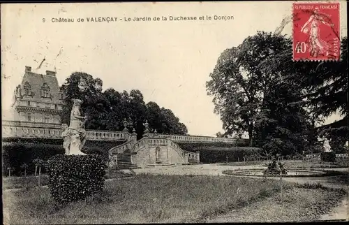 Ak Valencay Indre, Le Jardin de la Duchesse et le Donjon