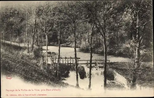 Ak Pont d Ouilly Calvados, Paysage de la Vallee de la Vere