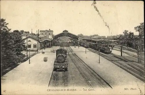 Ak Chalons sur Marne, La Gare