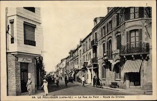 Ak Pouliguen Loire-Atlantique, La rue du Pont, Route du Croisic