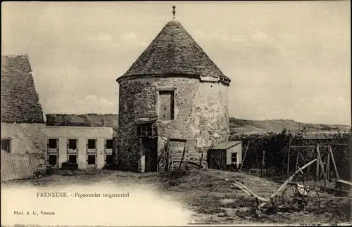 Ak Freneuse Yvelines, Pigeonnier seigneurial