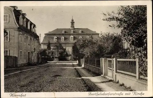 Ak Herrnhut in Sachsen, Berthelsdorfer Straße mit Kirche