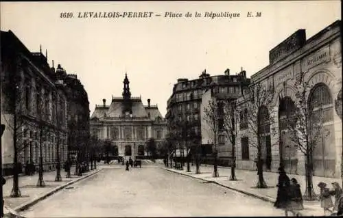 Ak Levallois Perret Hauts de Seine, Place de la Republique