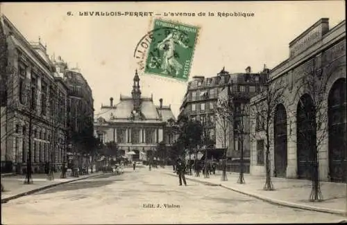 Ak Levallois Perret Hauts de Seine, L'avenue de la Republique