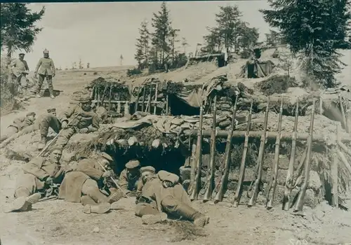Foto Deutsche Soldaten, Kaiserreich, Etagen Unterstände, Karpathen, 1 WK