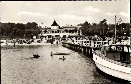 Ak Ostseebad Timmendorfer Strand, An der Anlegebrücke