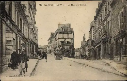 Ak Fougères Ille et Vilaine, La Rue du Tribunal