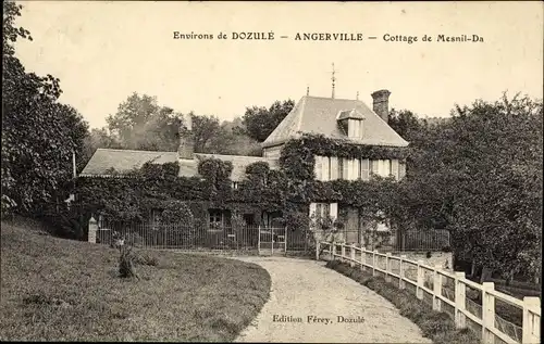 Ak Angerville Calvados, Cottage de Mesnil Da