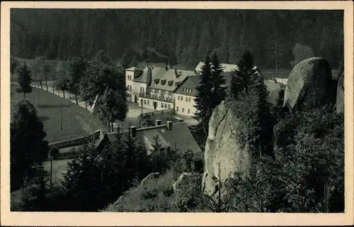 Ak Erlabrunn Breitenbrunn im Erzgebirge, Blick auf Hotel Täumerhaus, Felsenpartie