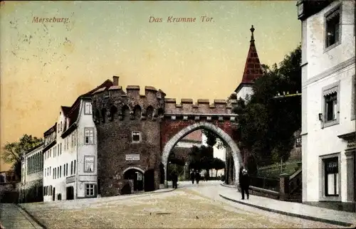 Ak Merseburg an der Saale, Das Krumme Tor