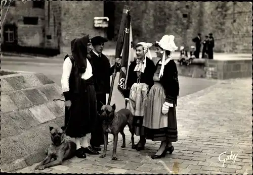 Ak Saint Malo Ille de Vilaine Bretagne, Groupe folklorique Quic en Groigne