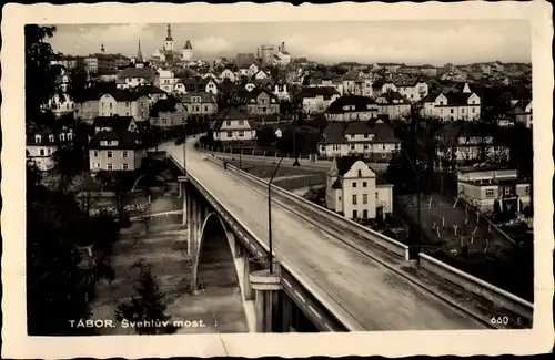 Ak Tábor Südböhmen, Blick auf den Ort, Brücke