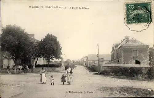 Ak Saint Georges du Bois Maine et Loire, La place de l'Ecole