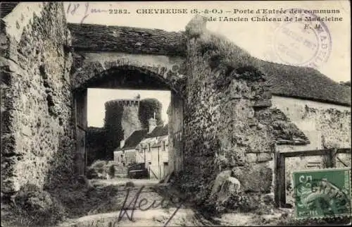 Ak Chevreuse Yvelines, Porte d'Entree des communs de l'Ancien Chateau de Madeleine