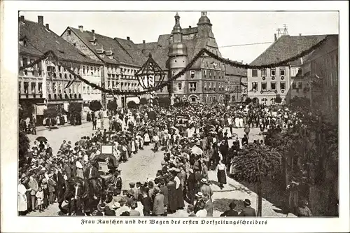 Ak Hildburghausen in Thüringen, Frau Rauschen und der Wagen des ersten Dorfzeitungsschreibers, Fest