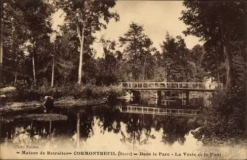 Ak Cormontreuil Marne, Dans le Parc, La Vesle et le Pont