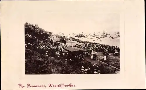 Präge Passepartout Ak Westcliff on Sea Southend on Sea Essex, The Promenade