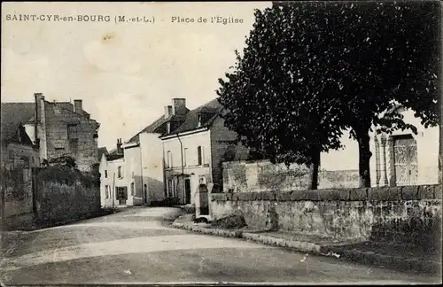 Ak Saint Cyr en Bourg Maine et Loire, Place de l'Eglise