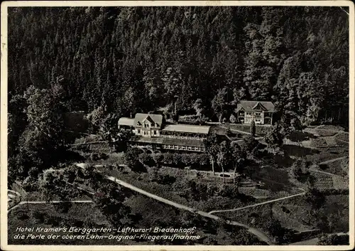 Ak Biedenkopf an der Lahn, Hotel Kramer's Berggarten, Fliegeraufnahme