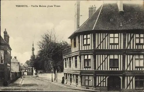 Ak Verneuil Eure, Vieille Maison place Thiers