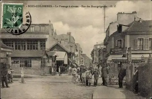Ak Bois Colombes Hauts de Seine, Le Passage a niveau, Rue des Bourguignons