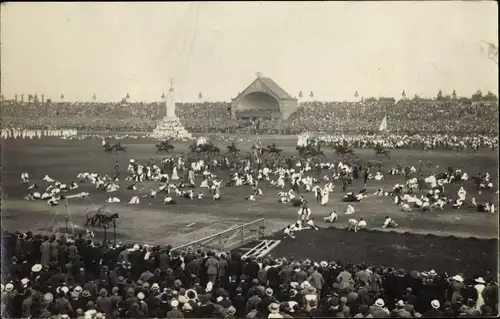 Foto Ak Praha Prag Tschechien, Turnfest, Stadion, Feier