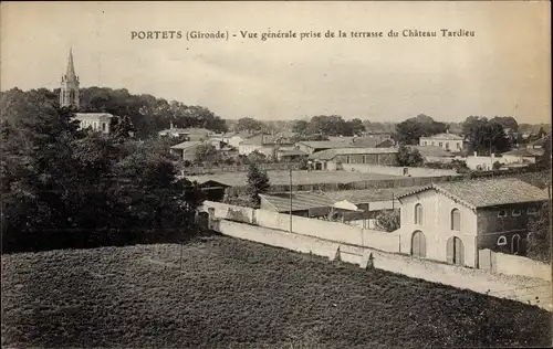 Ak Portets Gironde, Vue generale, Terrasse du Chateau Tardieu