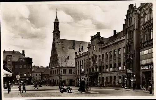 Ak Zwickau in Sachsen, Hauptmarkt mit Rathaus und Gewandhaus