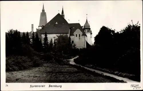 Foto Ak Bernburg an der Saale Sachsen, Partie am Kurhaus