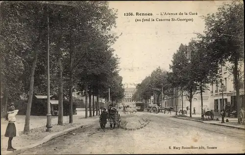 Ak Rennes Ille et Vilaine, L'Avenue de la Gare, Caserne St Georges