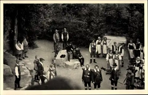 Foto Ak Wilthen im Kreis Bautzen Sachsen, Aufführung in Tracht