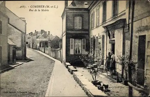 Ak Combrée Maine et Loire, Rue de la Mairie