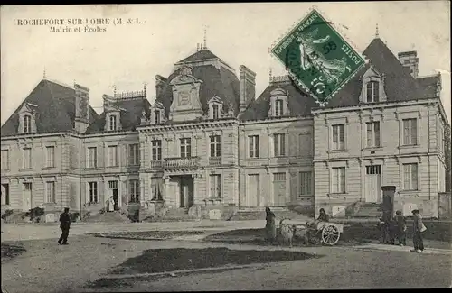 Ak Rochefort sur Loire Maine et Loire, Mairie et Ecoles