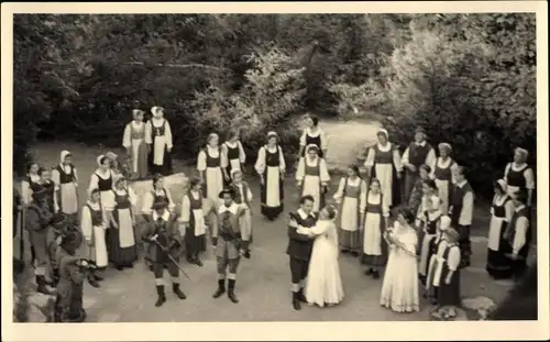 Foto Ak Wilthen im Kreis Bautzen Sachsen, Aufführung in Tracht