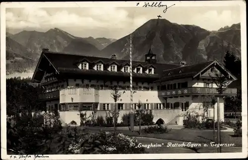 Ak Rottach Egern am Tergernsee, Das Enagheim gegen die Berge