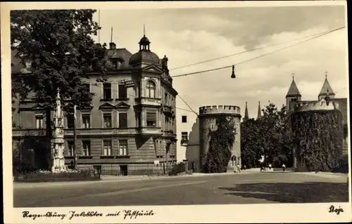 Ak Regensburg an der Donau Oberpfalz, Jakobstor mit Wegsäule