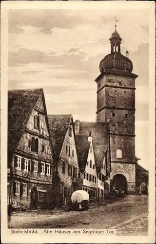 Ak Dinkelsbühl in Mittelfranken, alte Häuser am Segringer Tor