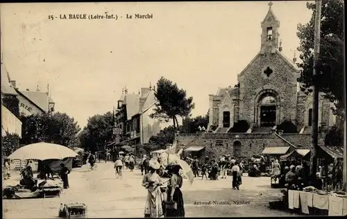 Ak La Baule Loire Atlantique, Le Marche