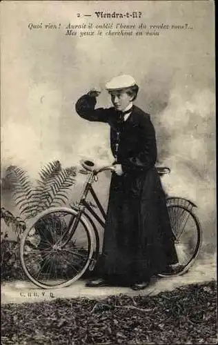 Ak Frau mit Fahrrad und Schiebermütze