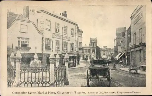 Ak Kingston upon Thames London City, Coronation Stone, Market Place