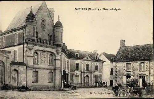 Ak Coutures Brissac Loire Aubance Maine et Loire, Place principale